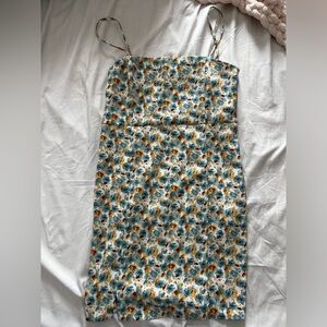 Floral dress with adjustable straps